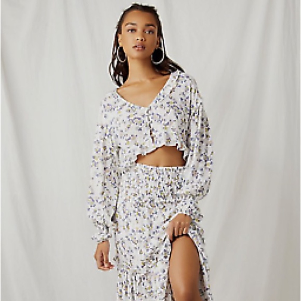 Free Peoplee Secret Garden Crop Top Size Medium